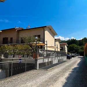 Rossovino *** Como