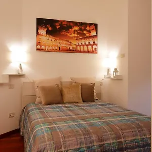 bologna-central-apartment.emilia-romagnahotels.net/