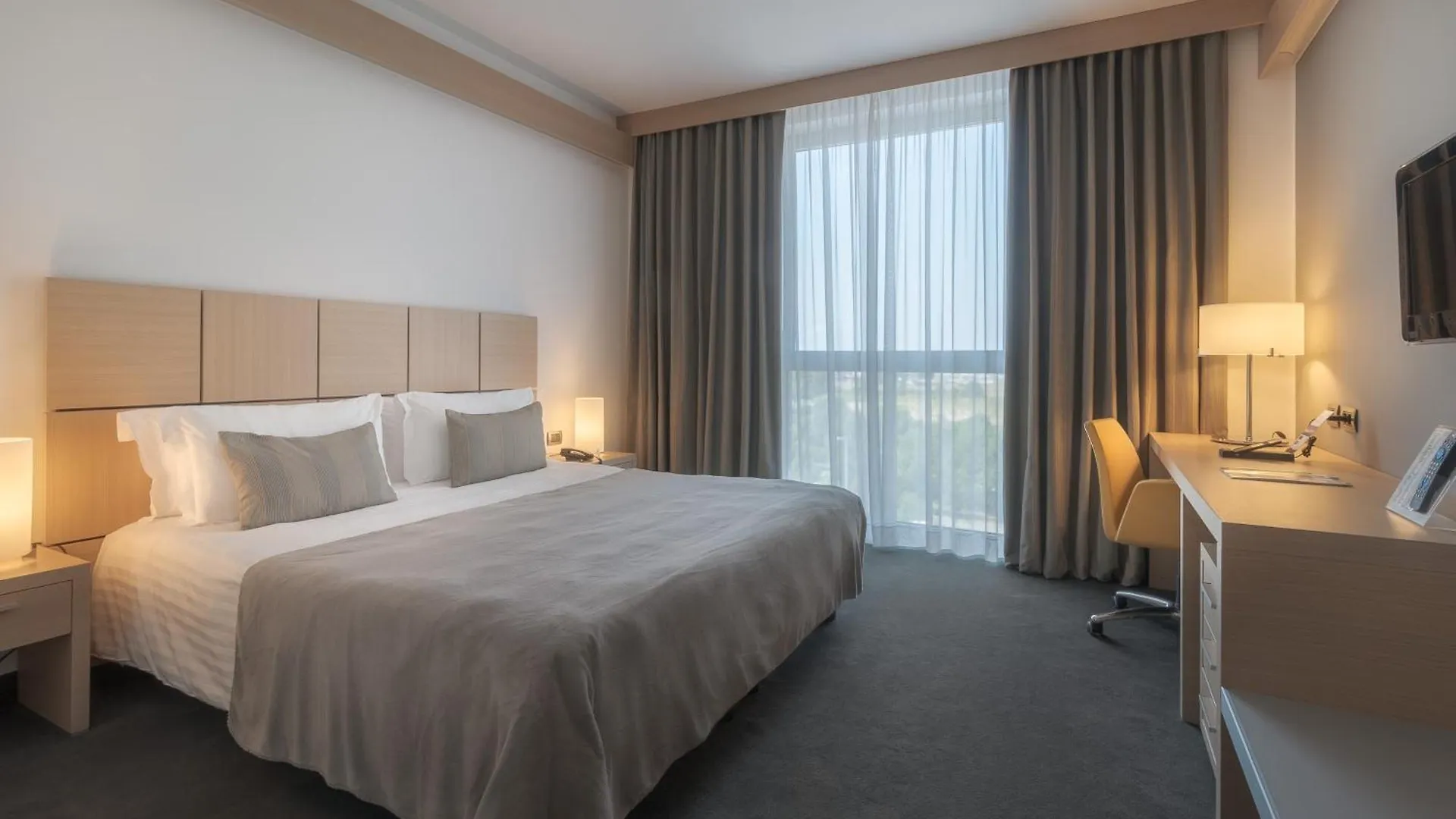 Domina Milano Fiera Hotel Novate Milanese
