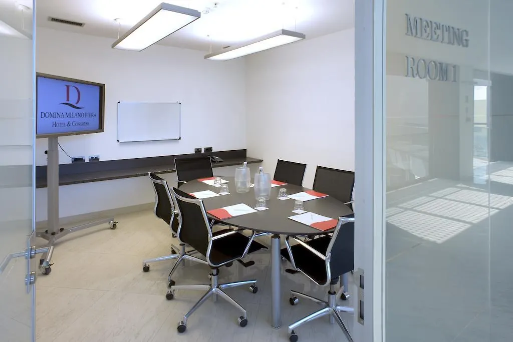 Domina Milano Fiera Hotel Novate Milanese 4*,